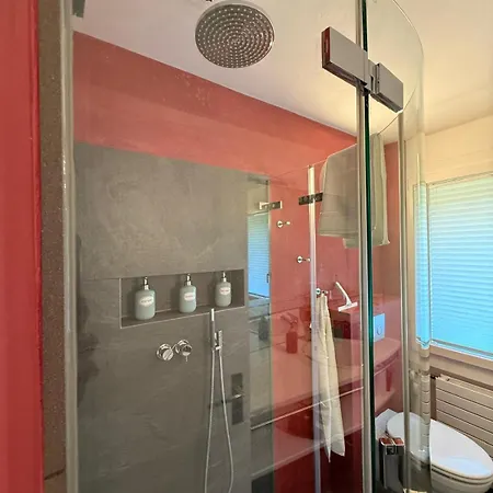 Lavida Star Alpine Hideaway Thun, Sauna, Free Parking Blumenstein